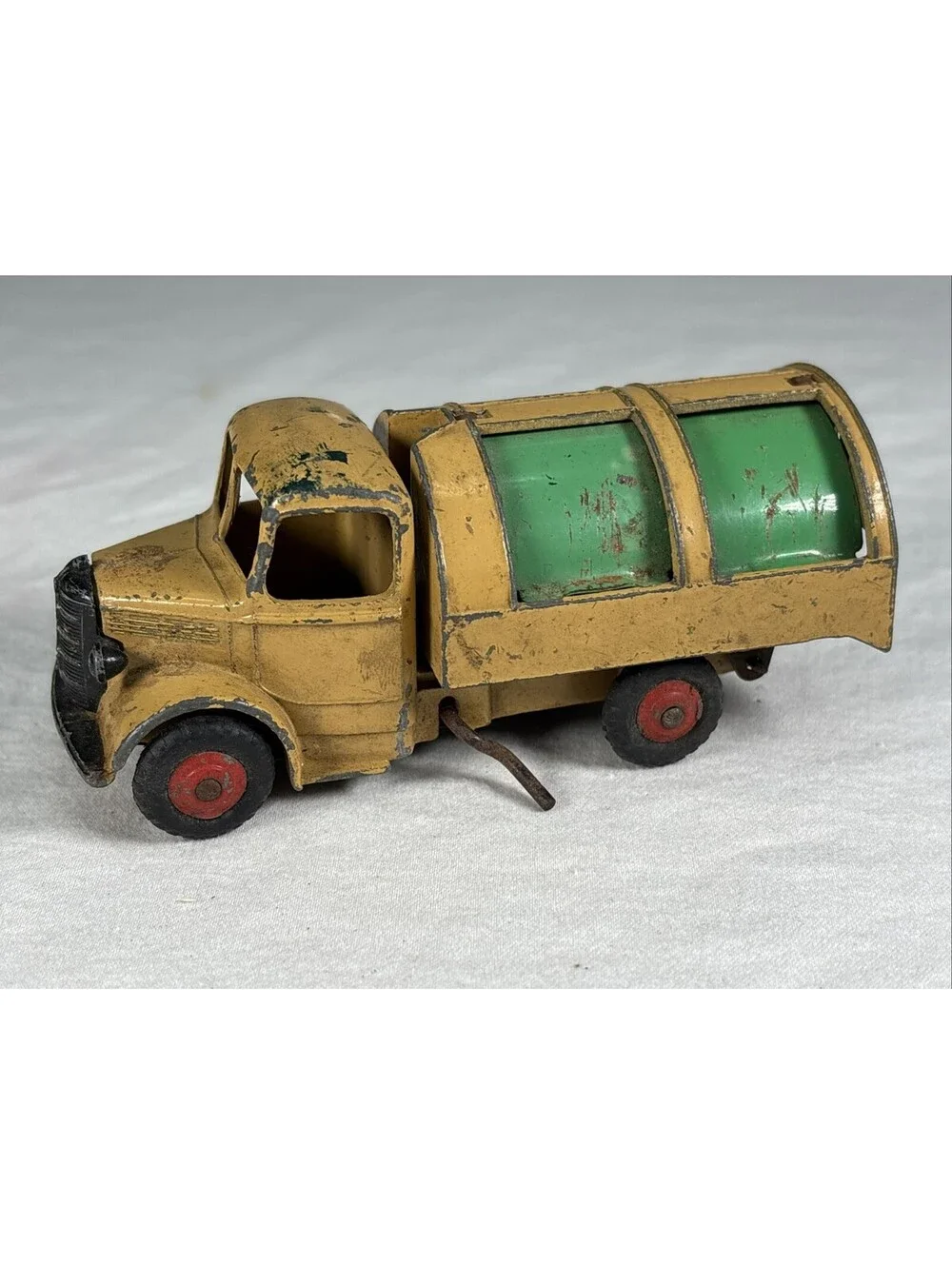 Vintage 1950s Dinky Toys Bedford Refuse Truck Tan Green Crank Meccano England